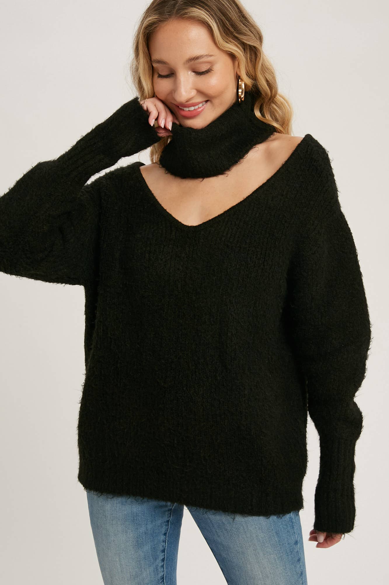 TURTLENECK CUTOUT SWEATER